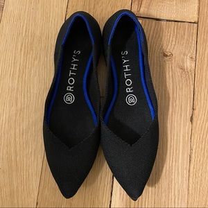 🌟SOLD🌟 Rothy’s: The Point Flat in Black